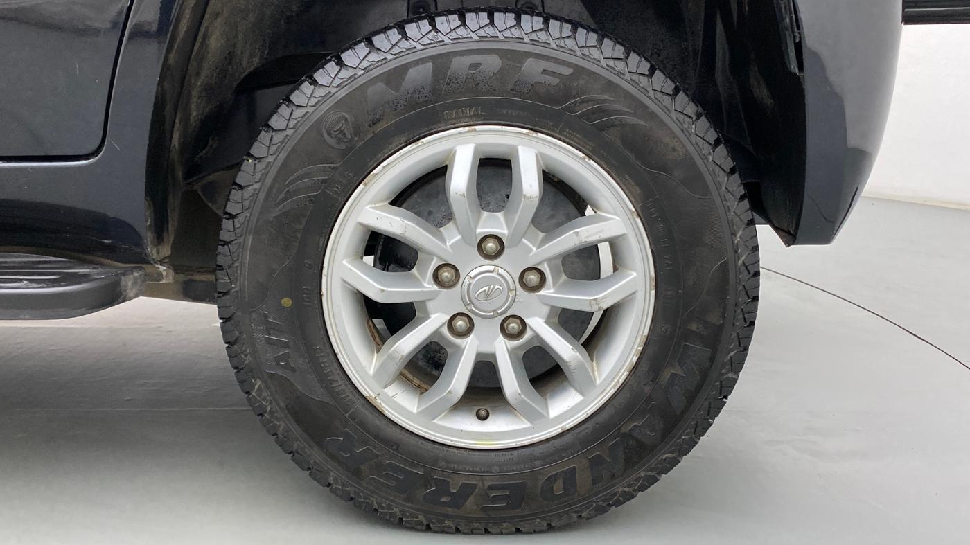 2016 Mahindra TUV300 T8, Diesel, Manual, 59,209 km, Left Rear Wheel