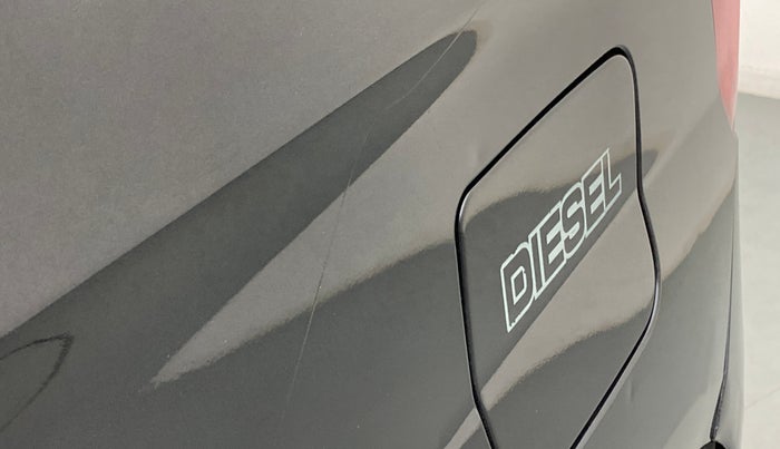 2016 Mahindra TUV300 T8, Diesel, Manual, 59,209 km, Left quarter panel - Minor scratches