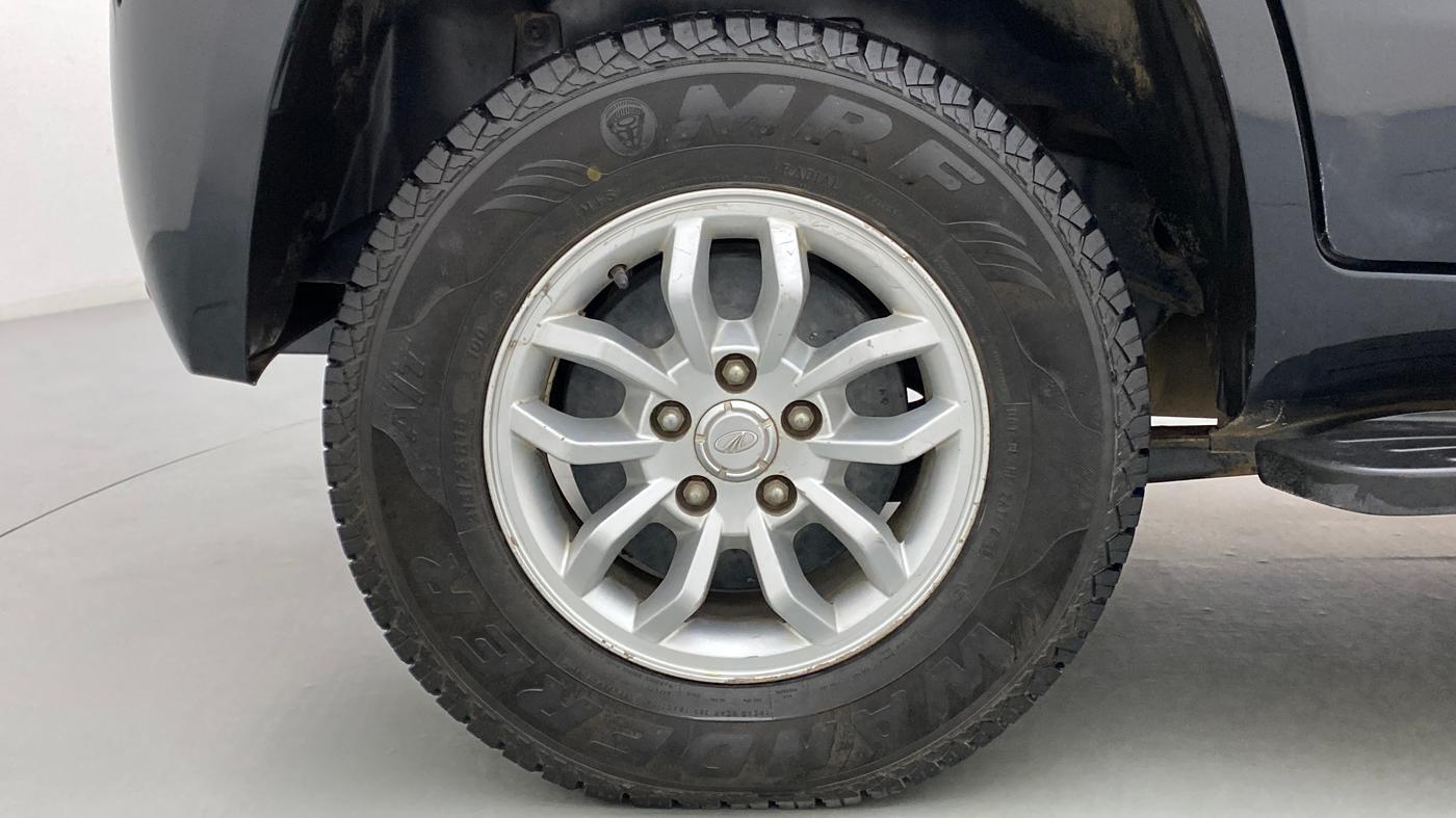 2016 Mahindra TUV300 T8, Diesel, Manual, 59,209 km, Right Rear Wheel