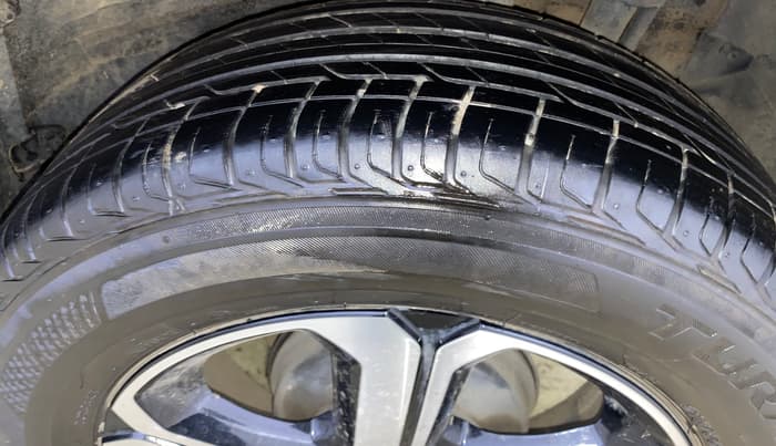 2023 Tata NEXON XZA PLUS SUNROOF PETROL, Petrol, Automatic, 36,371 km, Left Rear Tyre Tread