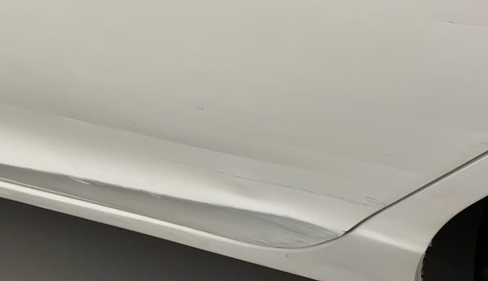2016 Honda City 1.5L I-VTEC V MT, Petrol, Manual, 96,455 km, Rear left door - Slightly dented