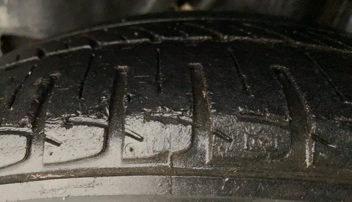 2016 Honda City 1.5L I-VTEC V MT, Petrol, Manual, 96,455 km, Left Rear Tyre Tread