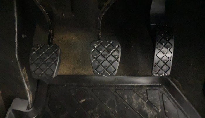 2025 Volkswagen TAIGUN COMFORTLINE 1.0 TSI MT, Petrol, Manual, 12,659 km, Pedals