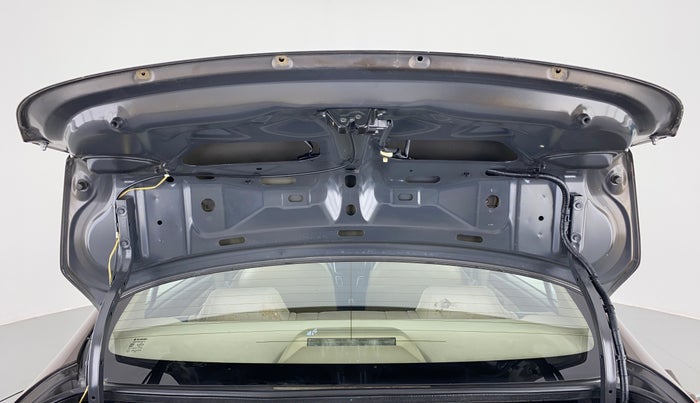 2016 Maruti Ciaz VXI PLUS, CNG, Manual, 83,441 km, Boot Door Open