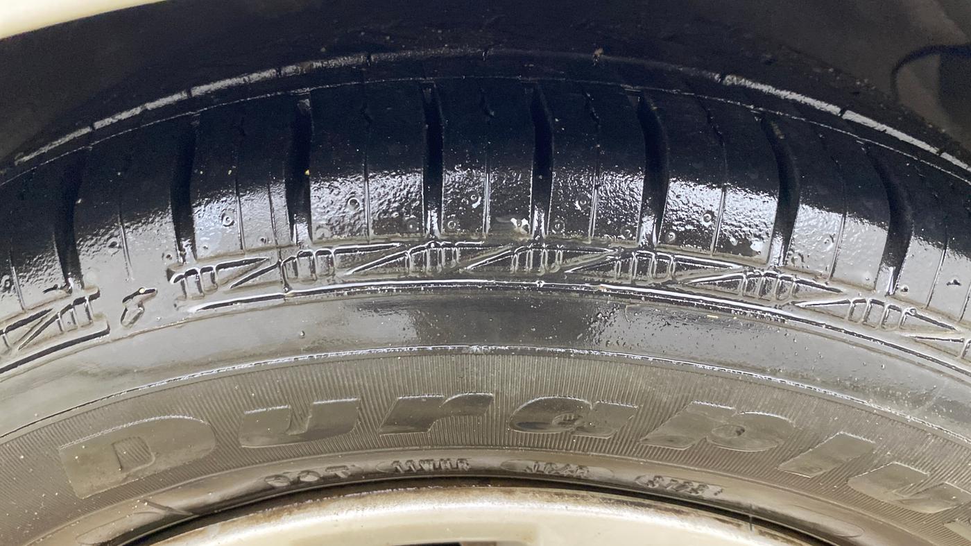2013 Hyundai i20 MAGNA 1.4 CRDI, Diesel, Manual, 1,44,777 km, Right Front Tyre Tread