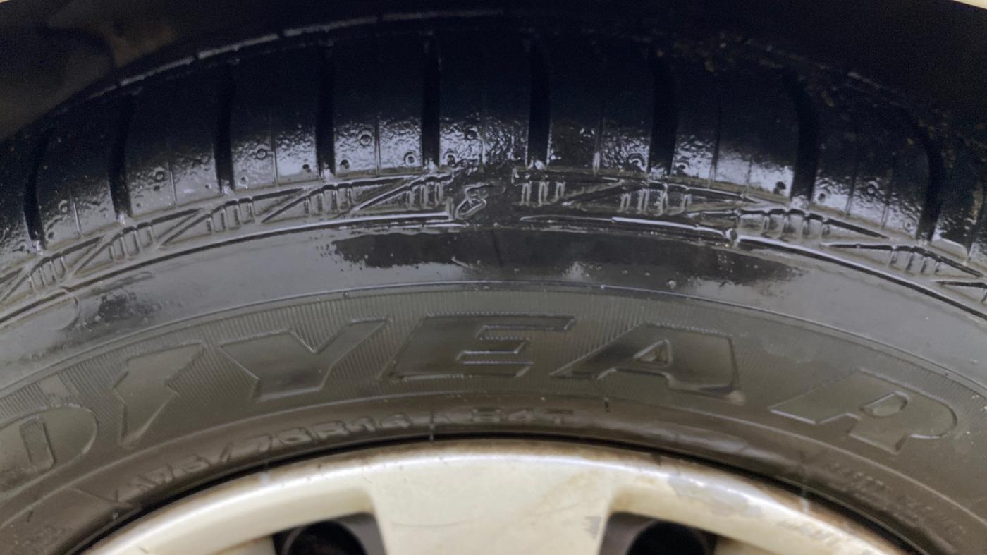 2013 Hyundai i20 MAGNA 1.4 CRDI, Diesel, Manual, 1,44,777 km, Left Front Tyre Tread