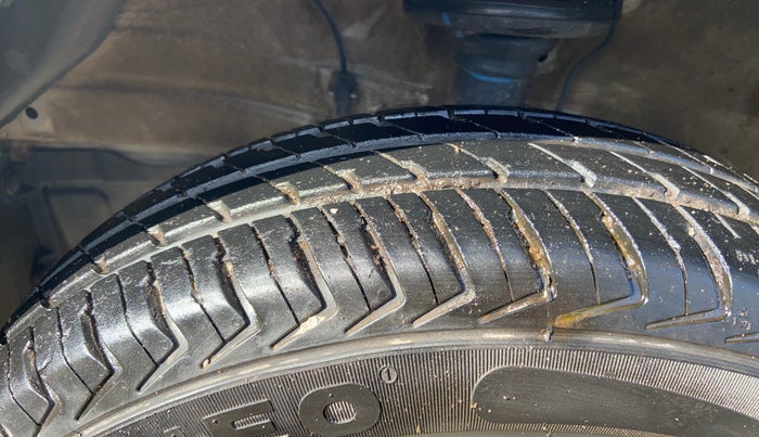 2022 Maruti Alto K10 VXI, Petrol, Manual, 25,175 km, Left Front Tyre Tread