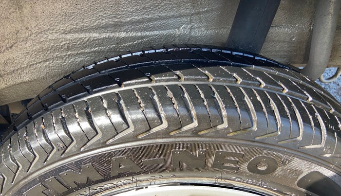 2022 Maruti Alto K10 VXI, Petrol, Manual, 25,175 km, Left Rear Tyre Tread