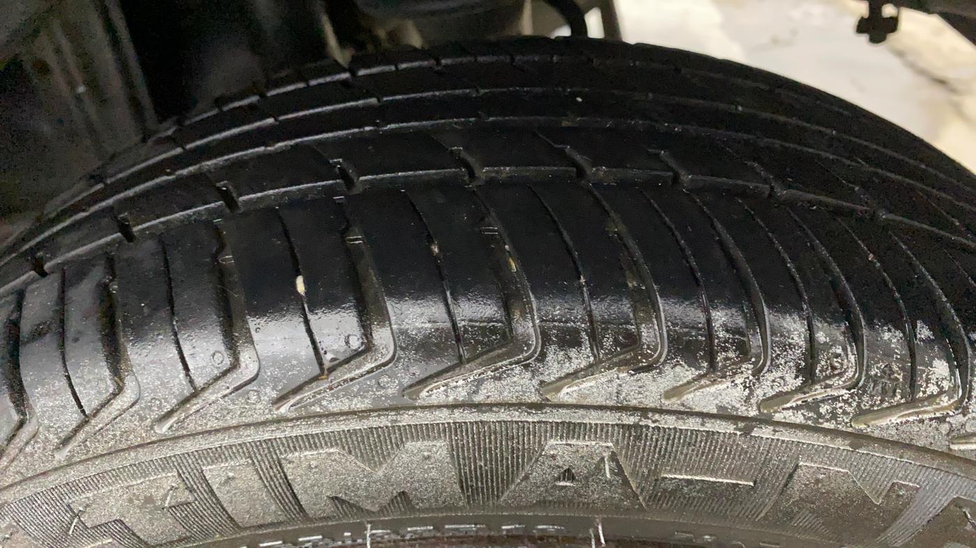 2016 Maruti Alto K10 VXI, Petrol, Manual, 86,157 km, Left Rear Tyre Tread