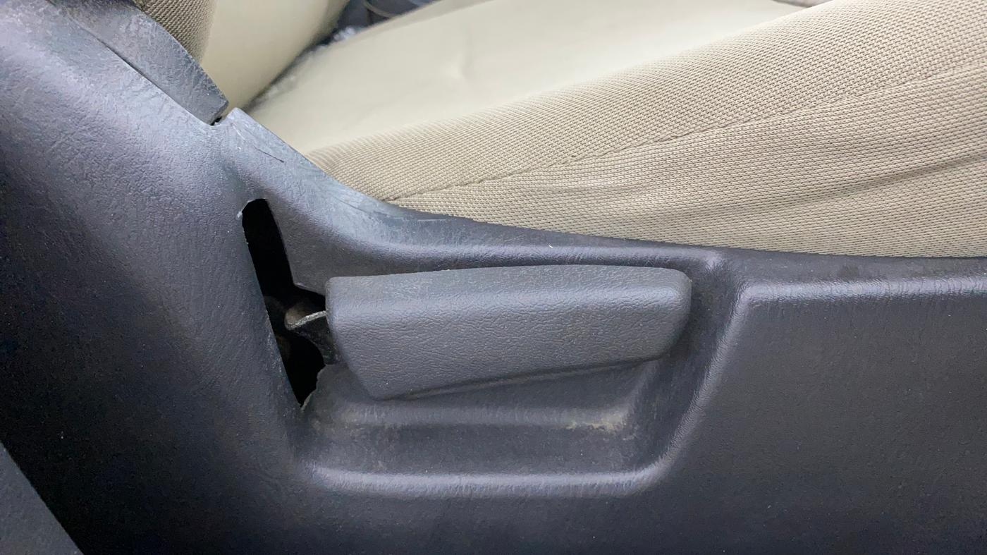 2016 Maruti Alto K10 VXI, Petrol, Manual, 86,157 km, Driver Side Adjustment Panel