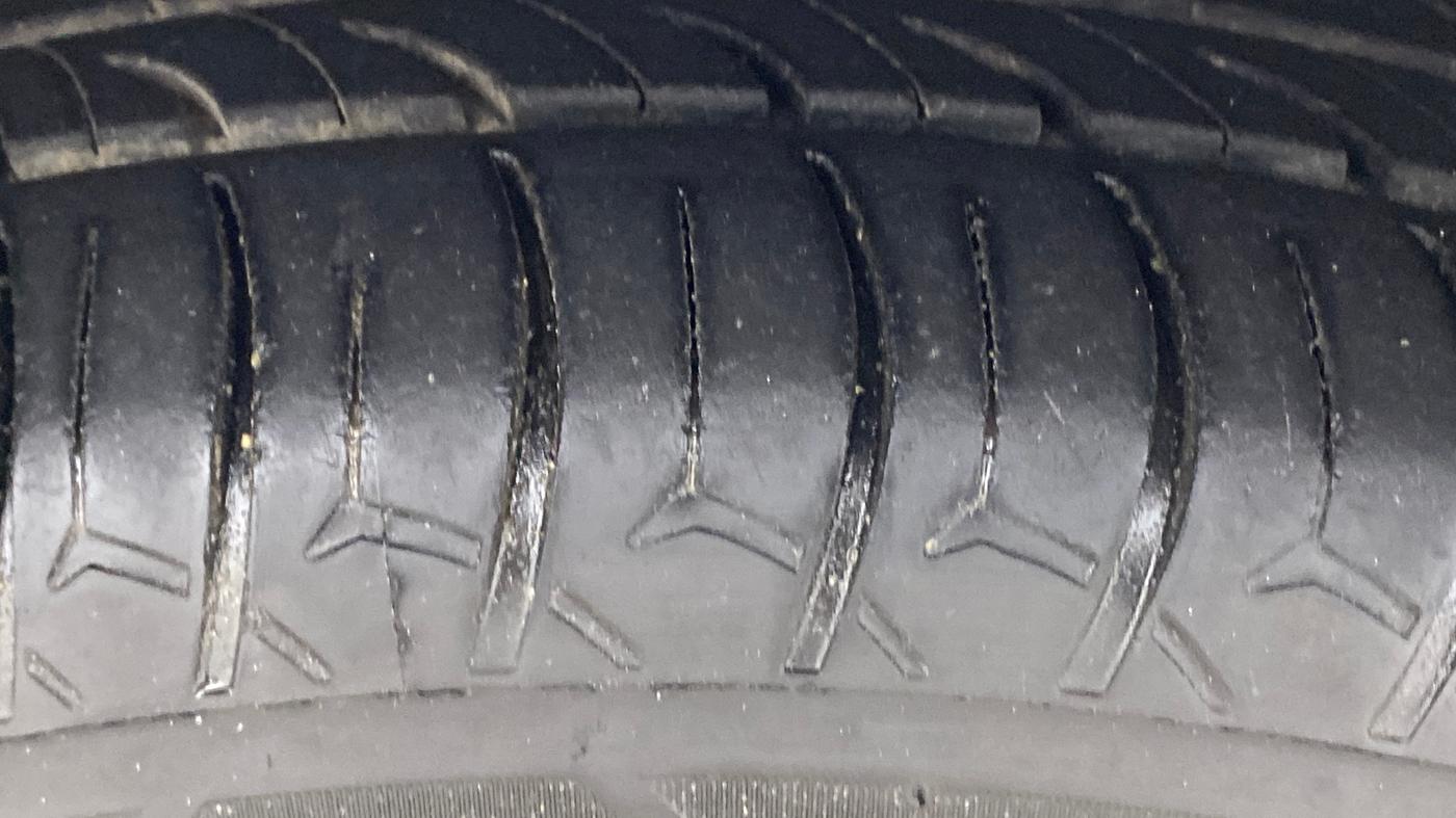 2016 Tata Tiago XM PETROL, Petrol, Manual, 52,184 km, Left Front Tyre Tread