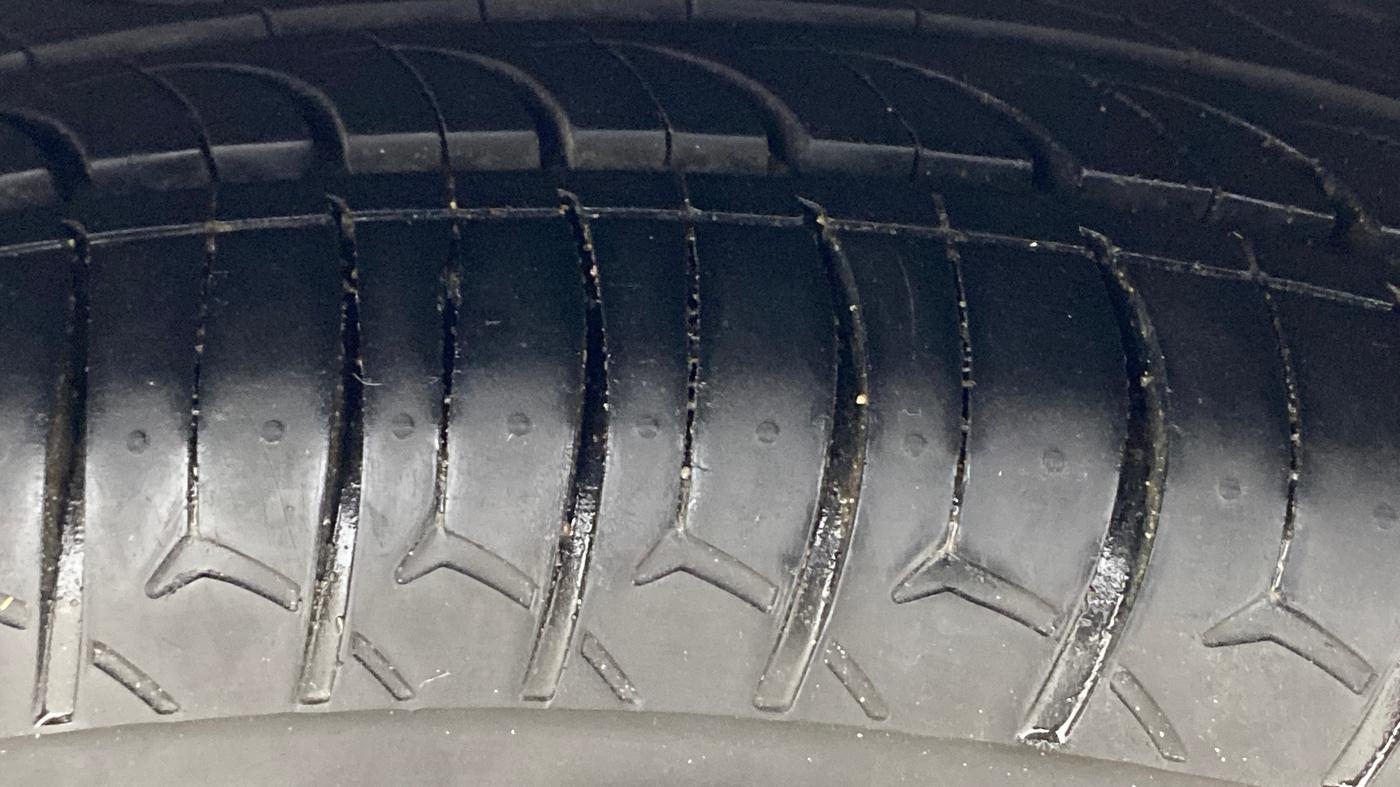2016 Tata Tiago XM PETROL, Petrol, Manual, 52,184 km, Left Rear Tyre Tread