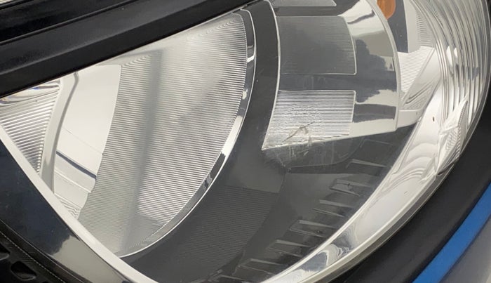 2017 Maruti IGNIS DELTA 1.2, Petrol, Manual, 46,516 km, Right headlight - < 2 inches,no. = 2