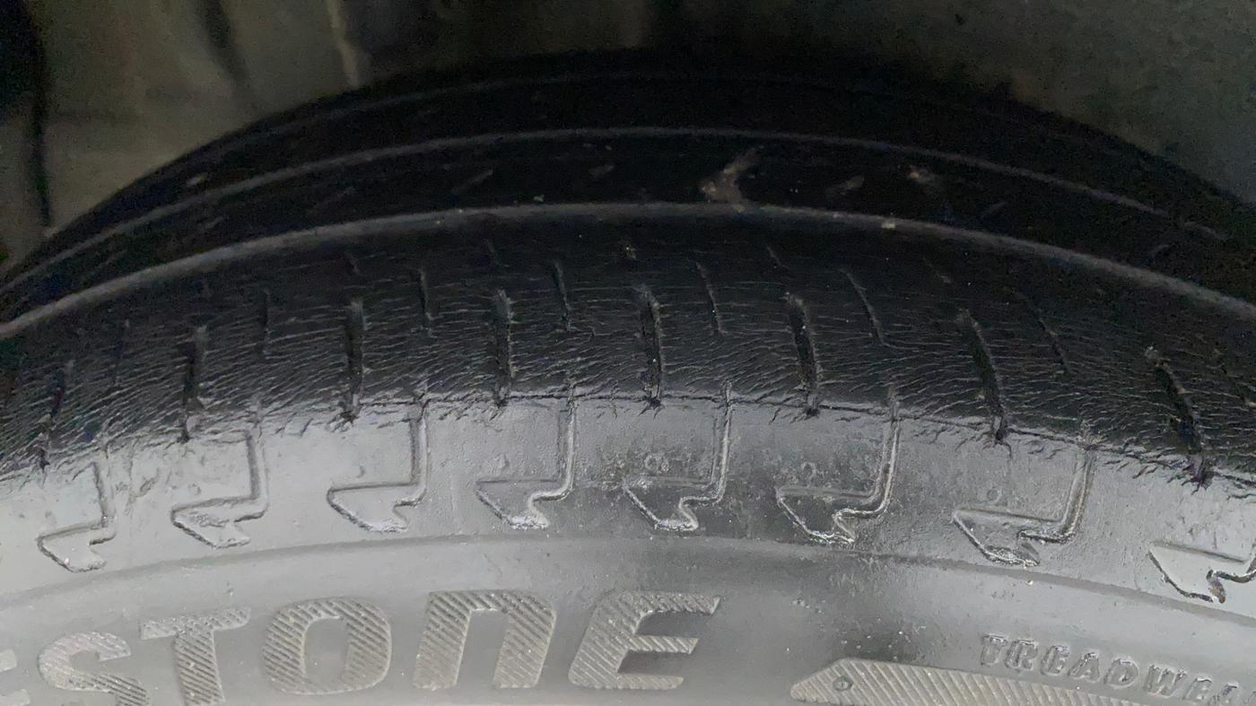 2017 Maruti IGNIS DELTA 1.2, Petrol, Manual, 46,516 km, Right Rear Tyre Tread