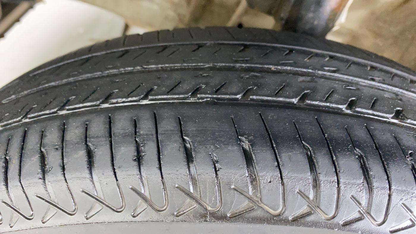 2020 Maruti New Wagon-R LXI CNG 1.0 L, CNG, Manual, 63,997 km, Left Front Tyre Tread