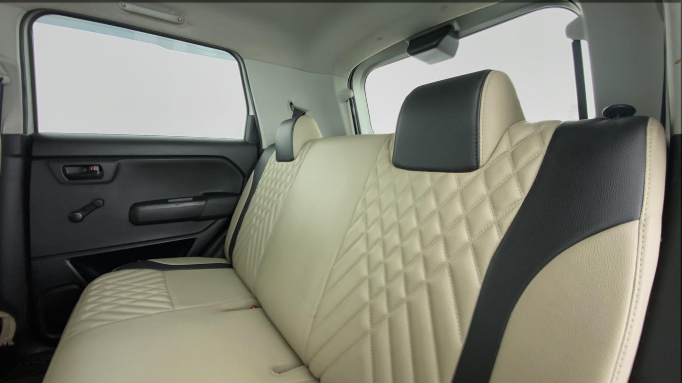 2020 Maruti New Wagon-R LXI CNG 1.0 L, CNG, Manual, 63,997 km, Right Side Rear Door Cabin