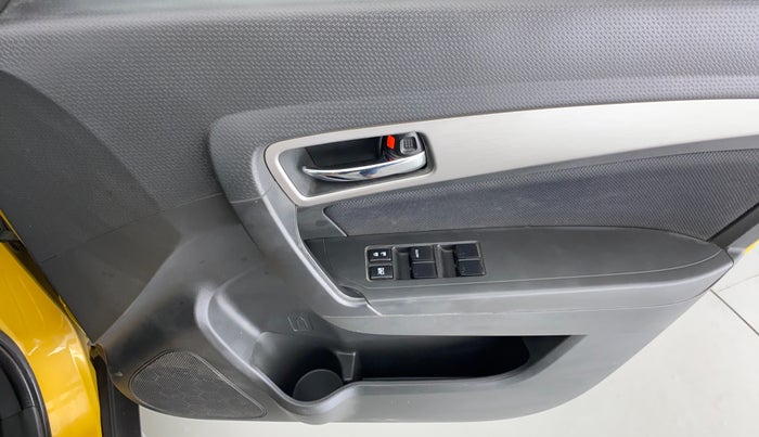 2017 Maruti Vitara Brezza ZDI, Diesel, Manual, 22,461 km, Driver Side Door Panels Control