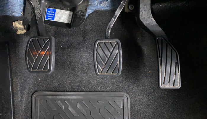 2017 Maruti Vitara Brezza ZDI, Diesel, Manual, 22,461 km, Pedals