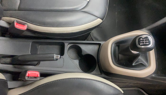 2017 Hyundai Grand i10 SPORTZ (O) 1.2 KAPPA VTVT, Petrol, Manual, 20,422 km, Gear Lever