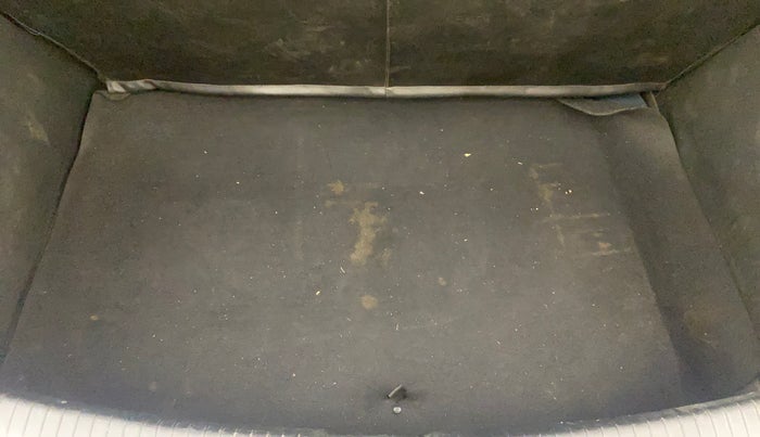 2017 Hyundai Grand i10 SPORTZ (O) 1.2 KAPPA VTVT, Petrol, Manual, 20,422 km, Boot Inside