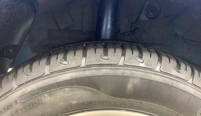 2017 Hyundai Grand i10 SPORTZ (O) 1.2 KAPPA VTVT, Petrol, Manual, 20,422 km, Right Rear Tyre Tread