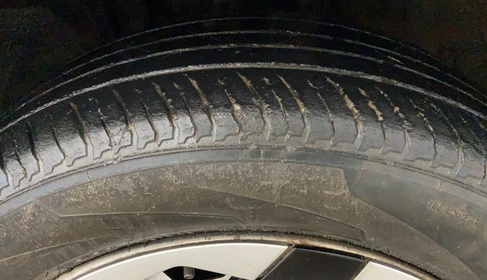2022 Nissan MAGNITE XE, Petrol, Manual, 56,591 km, Right Front Tyre Tread