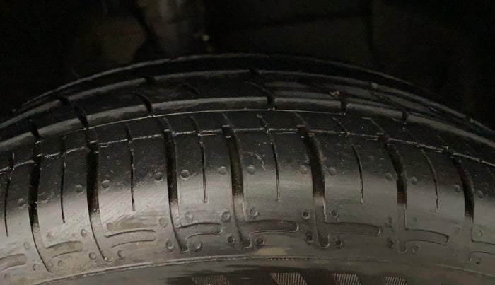 2025 Hyundai EXTER S Executive 1.2 Hy CNG Duo MT, CNG, Manual, 4,021 km, Right Front Tyre Tread