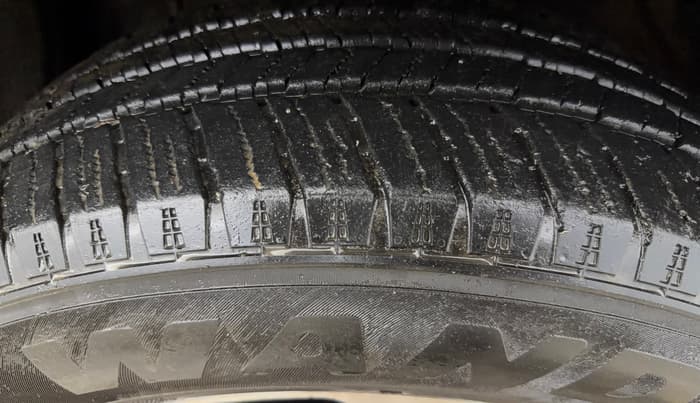 2022 Mahindra SCORPIO-N Z8 L DIESEL AT 2WD 7 STR, Diesel, Automatic, 25,432 km, Right Front Tyre Tread