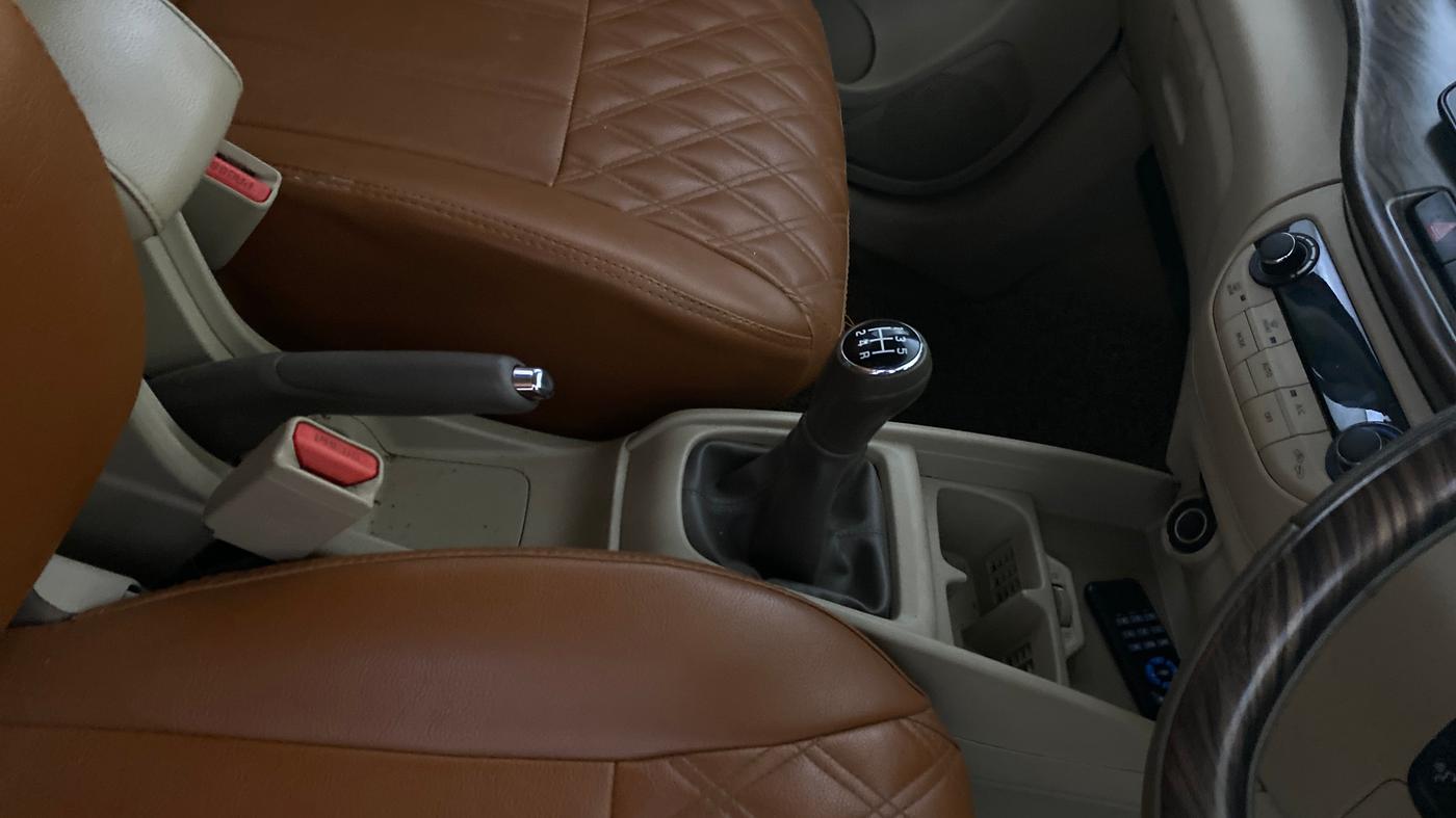 2021 Maruti Ertiga ZXI+ SHVS, Petrol, Manual, 60,342 km, Gear Lever