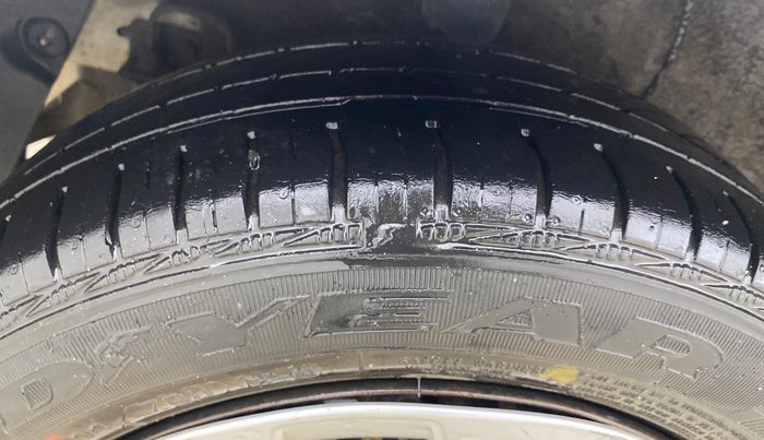 2016 Hyundai Xcent S 1.2, Petrol, Manual, 64,807 km, Right Rear Tyre Tread