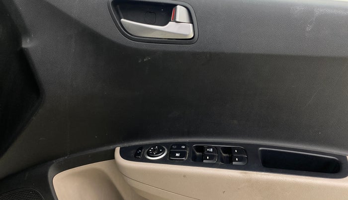 2016 Hyundai Xcent S 1.2, Petrol, Manual, 64,807 km, Driver Side Door Panels Control