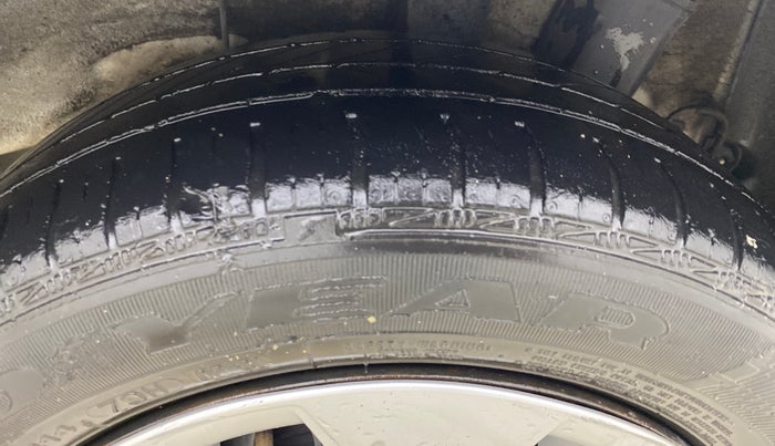 2016 Hyundai Xcent S 1.2, Petrol, Manual, 64,807 km, Left Rear Tyre Tread