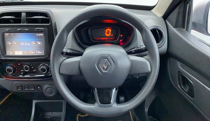 2016 Renault Kwid 1.0 RXT, Petrol, Manual, 69,550 km, Steering Wheel Close Up