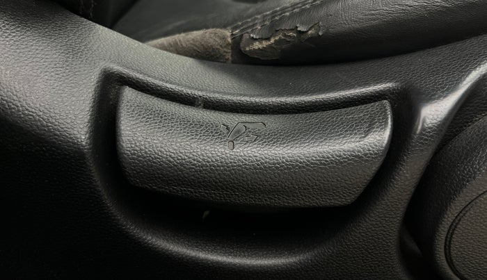 2017 Hyundai Creta SX PLUS AT 1.6 PETROL, Petrol, Automatic, 95,021 km, Driver Side Adjustment Panel