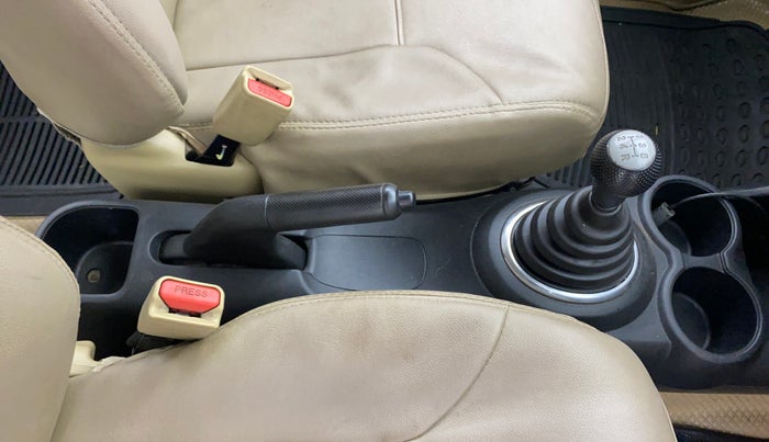 2014 Honda Amaze 1.5L I-DTEC S, Diesel, Manual, 75,944 km, Gear Lever