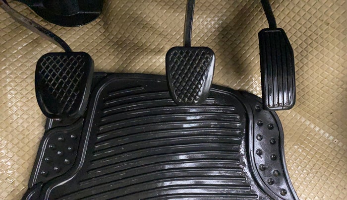 2014 Honda Amaze 1.5L I-DTEC S, Diesel, Manual, 75,944 km, Pedals