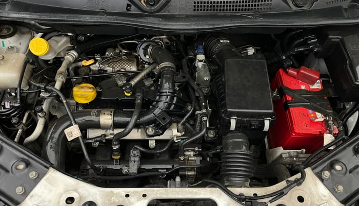 2023 Nissan MAGNITE XV PREMIUM TURBO CVT, Petrol, Automatic, 18,616 km, Engine View