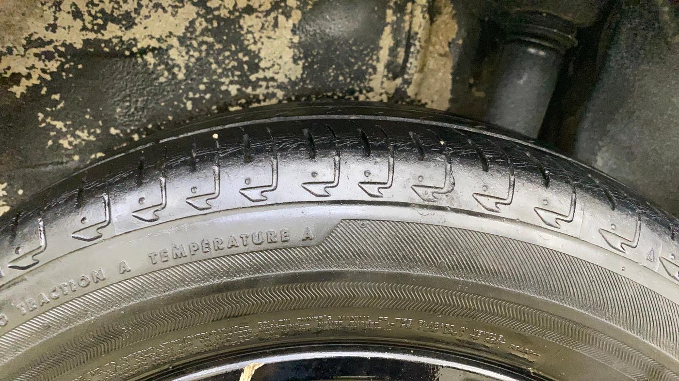 2020 Maruti IGNIS ZETA 1.2, Petrol, Manual, 31,015 km, Left Rear Tyre Tread
