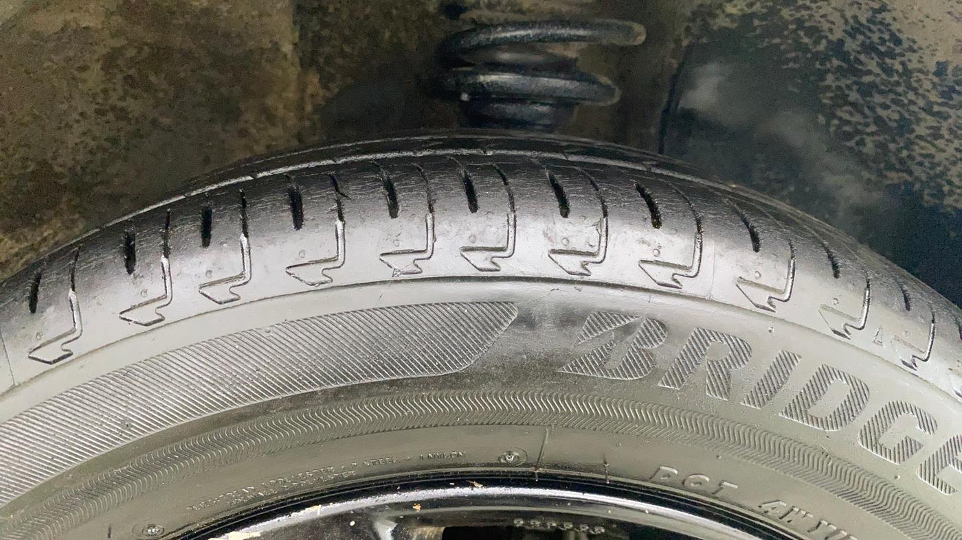 2020 Maruti IGNIS ZETA 1.2, Petrol, Manual, 31,015 km, Right Front Tyre Tread