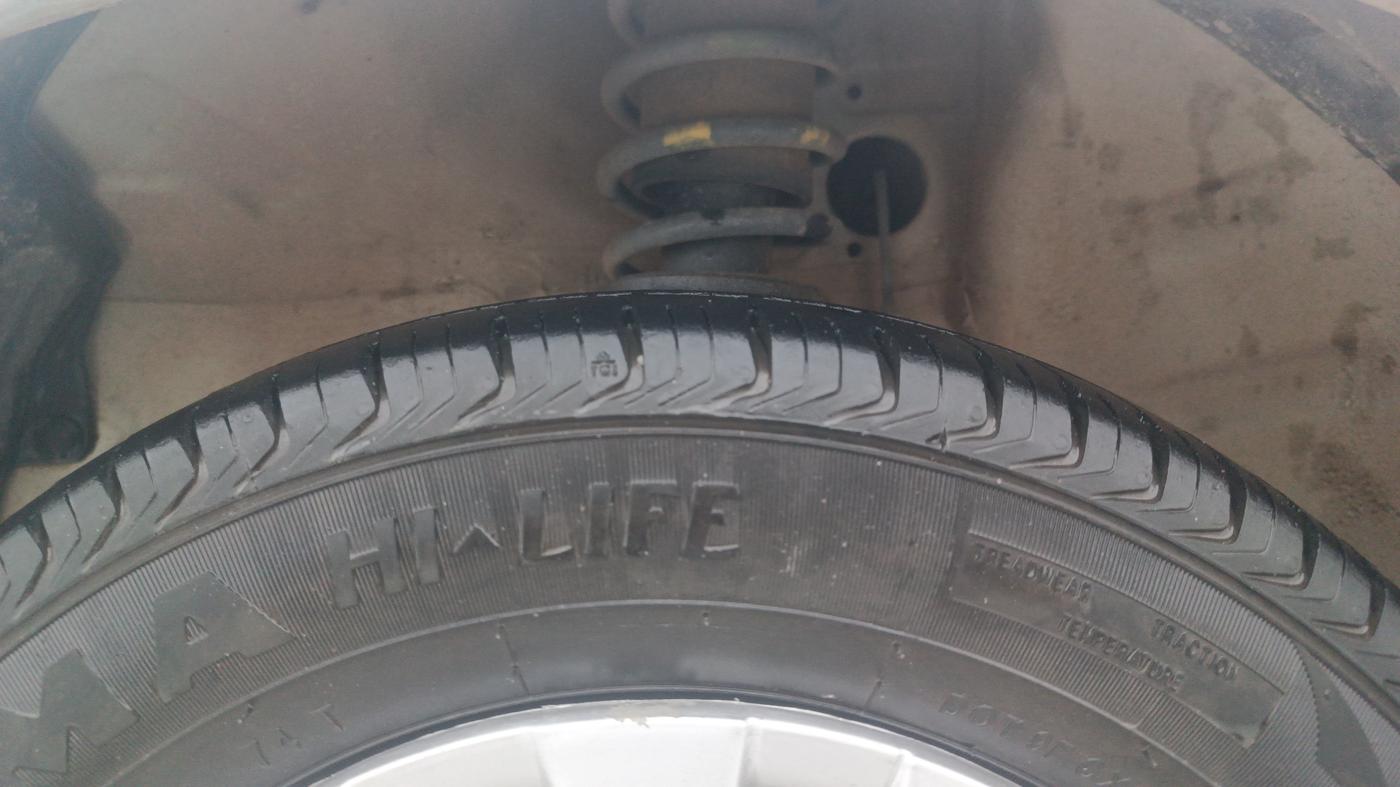 2013 Maruti Alto 800 LXI, Petrol, Manual, 1,03,240 km, Left Front Tyre Tread