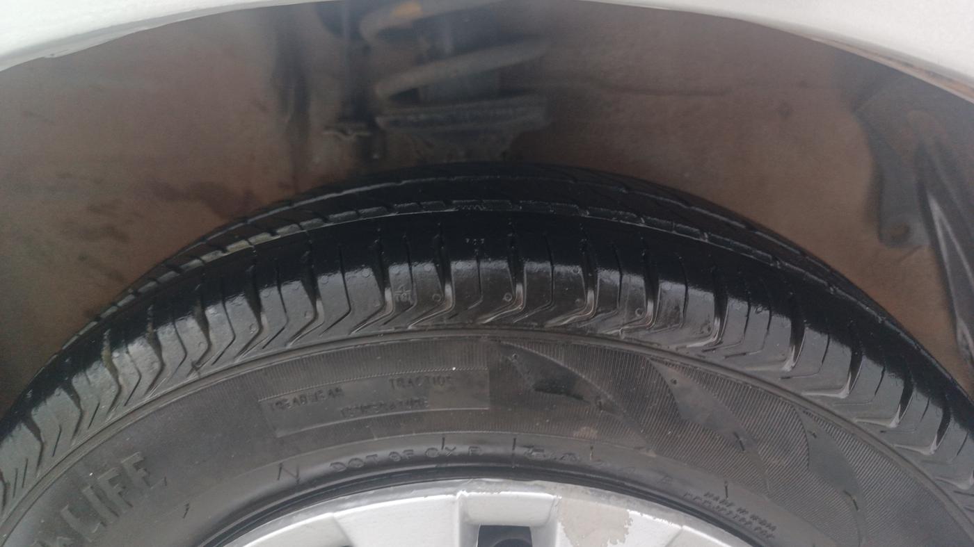 2013 Maruti Alto 800 LXI, Petrol, Manual, 1,03,240 km, Right Front Tyre Tread