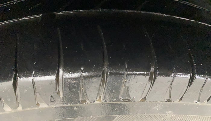 2016 Tata Tiago XZ PETROL, Petrol, Manual, 52,258 km, Right Rear Tyre Tread