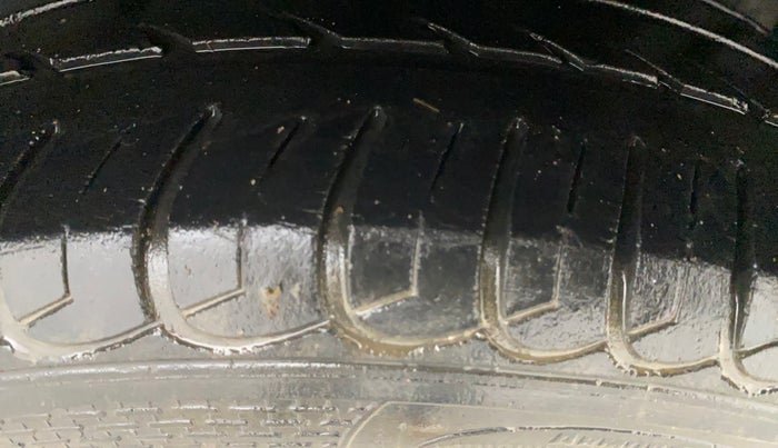 2016 Tata Tiago XZ PETROL, Petrol, Manual, 52,258 km, Left Rear Tyre Tread
