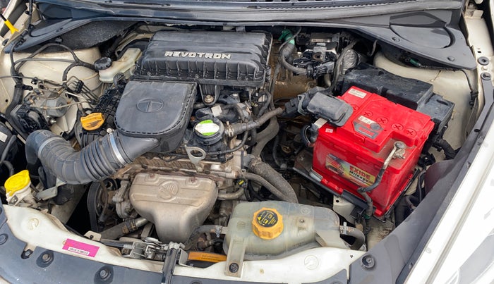 2016 Tata Tiago XZ PETROL, Petrol, Manual, 52,258 km, Engine View - Left