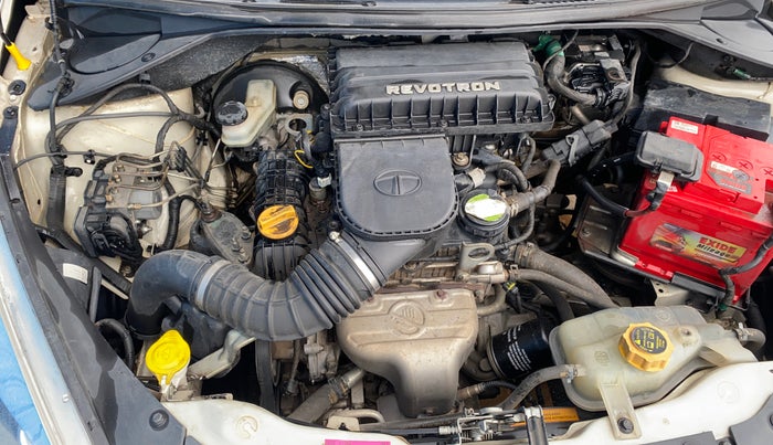 2016 Tata Tiago XZ PETROL, Petrol, Manual, 52,258 km, Engine View - Right