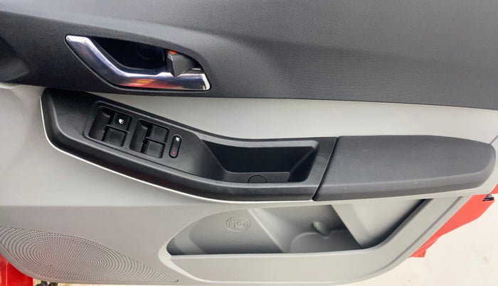 2021 Tata Tiago XZ PLUS PETROL, Petrol, Manual, 66,652 km, Driver Side Door Panels Control