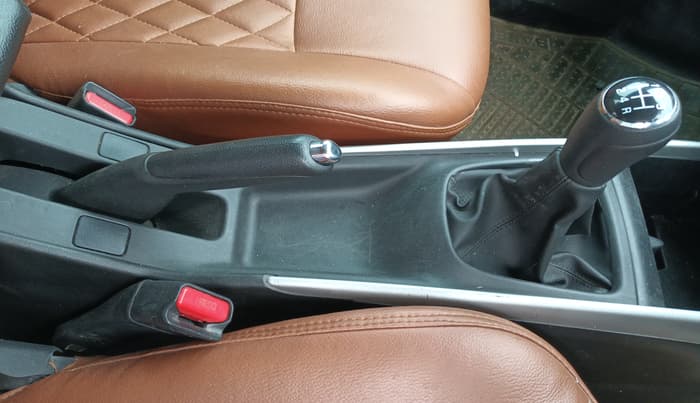 2017 Maruti Baleno ZETA PETROL 1.2, Petrol, Manual, 74,141 km, Gear Lever