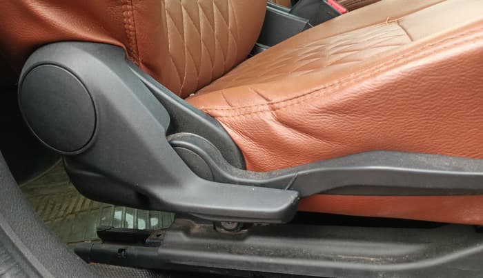 2017 Maruti Baleno ZETA PETROL 1.2, Petrol, Manual, 74,141 km, Driver Side Adjustment Panel