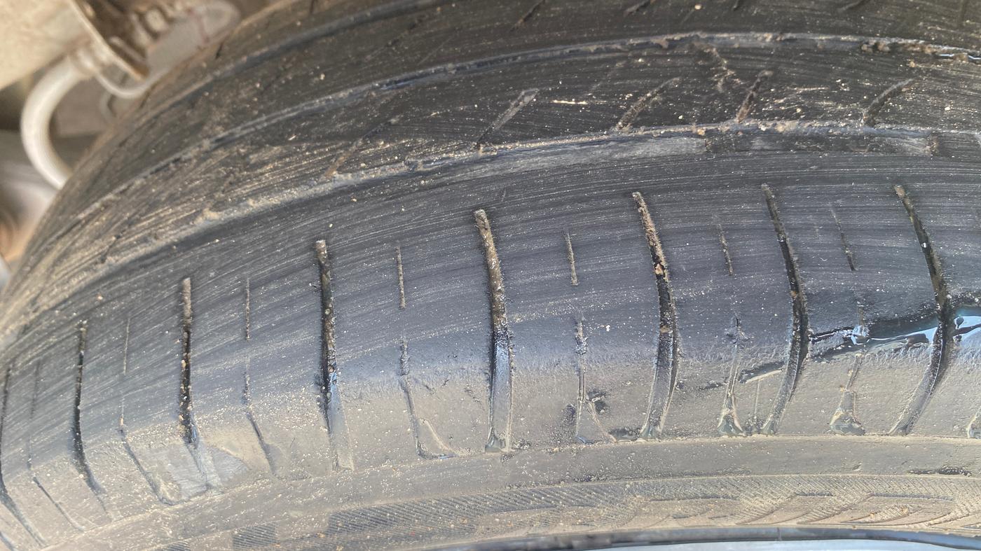 2019 Honda Amaze 1.2L I-VTEC S CVT, Petrol, Automatic, 1,15,673 km, Left Rear Tyre Tread