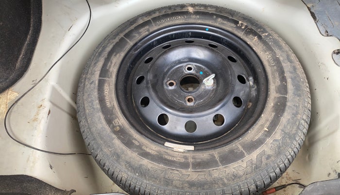 2013 Maruti Swift Dzire VXI, Petrol, Manual, 96,971 km, Spare Tyre